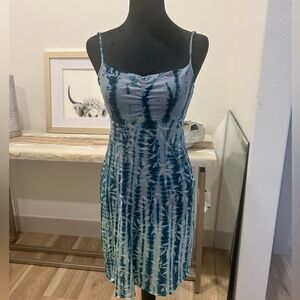 🌟 Adjustable Strap Bodycon Sundress